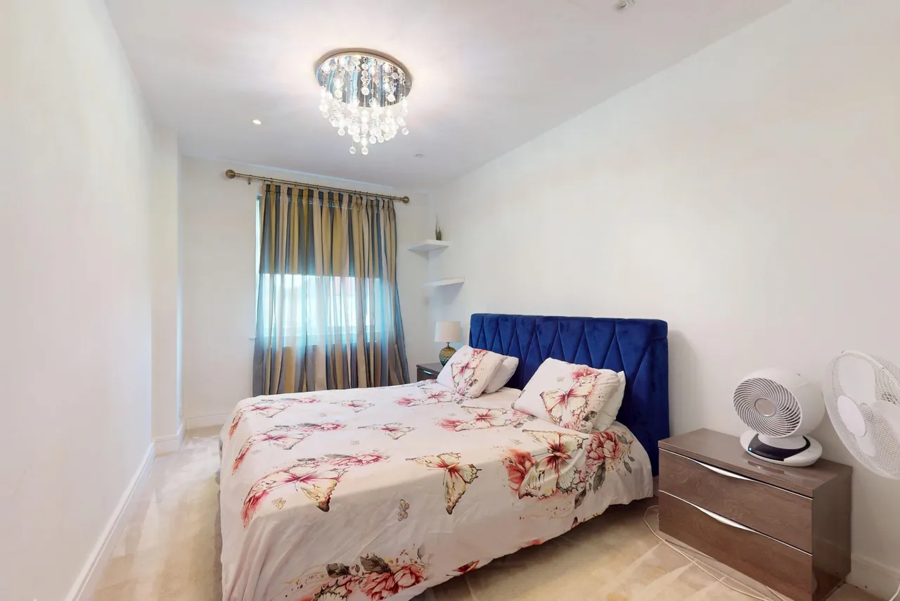 Fairholme Gardens, London, N3, photo 25