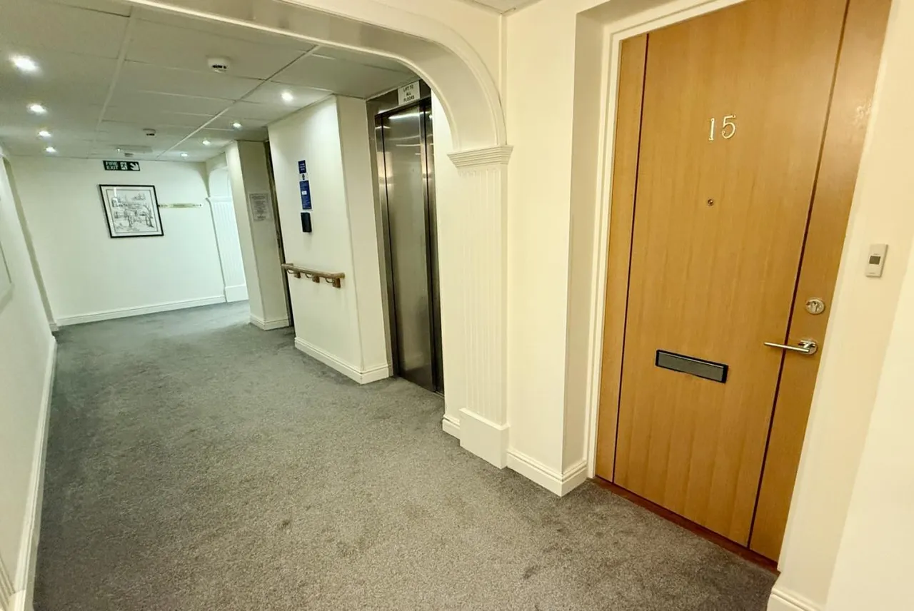 Cherrett Court, BH22, photo 12