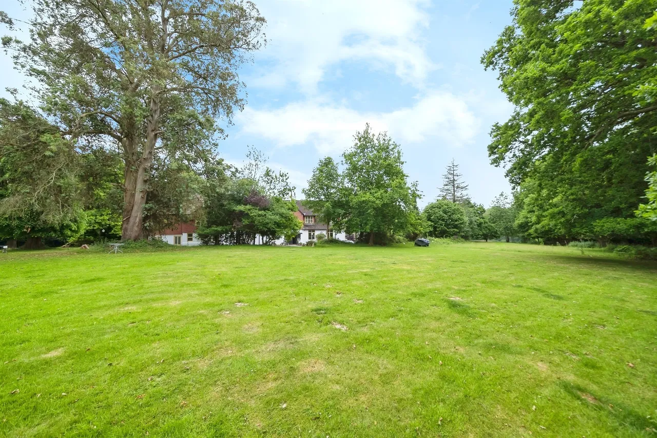 Brantridge Lane, Staplefield, RH17, photo 2