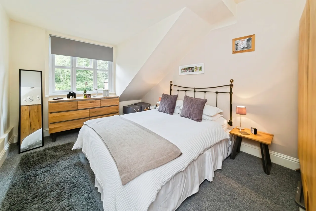 Brantridge Lane, Staplefield, RH17, photo 9