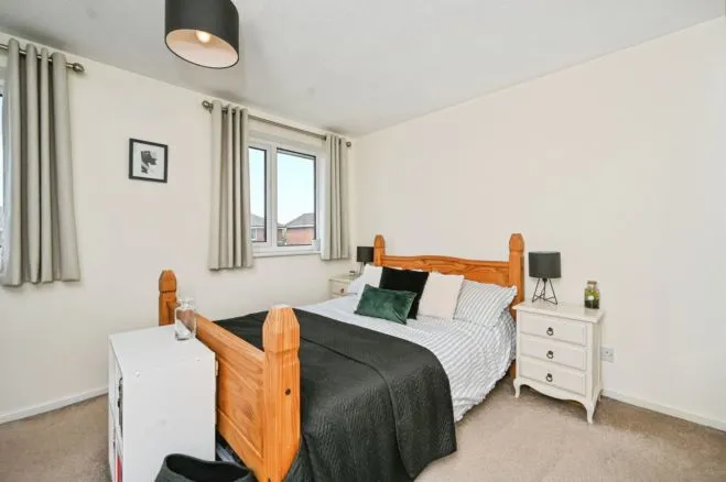 Wayfarers Drive, Newton-Le-Willows, photo 9