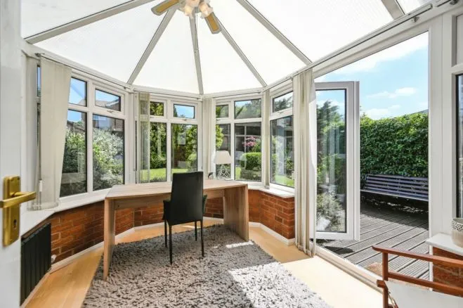 Wayfarers Drive, Newton-Le-Willows, photo 7