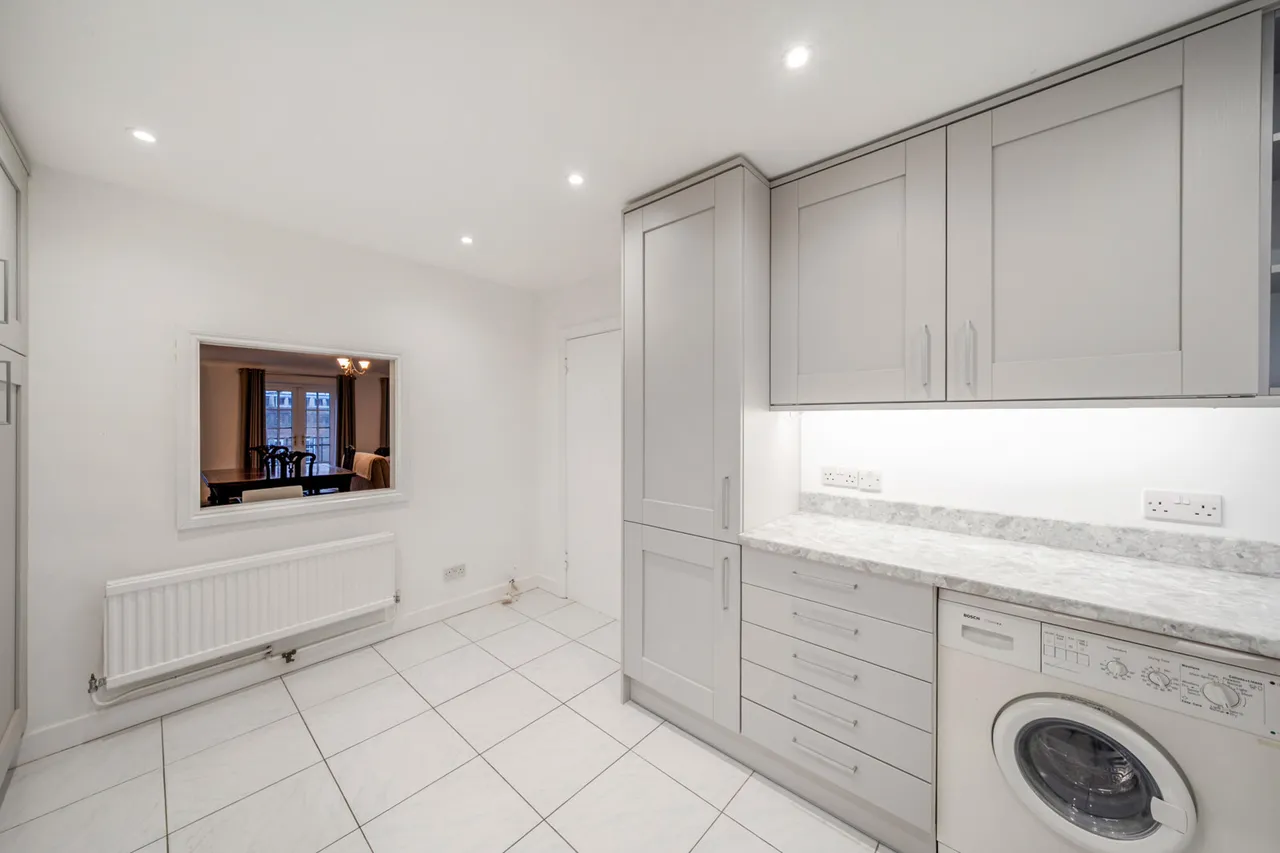 Ashurst Close, Northwood, HA6, photo 14