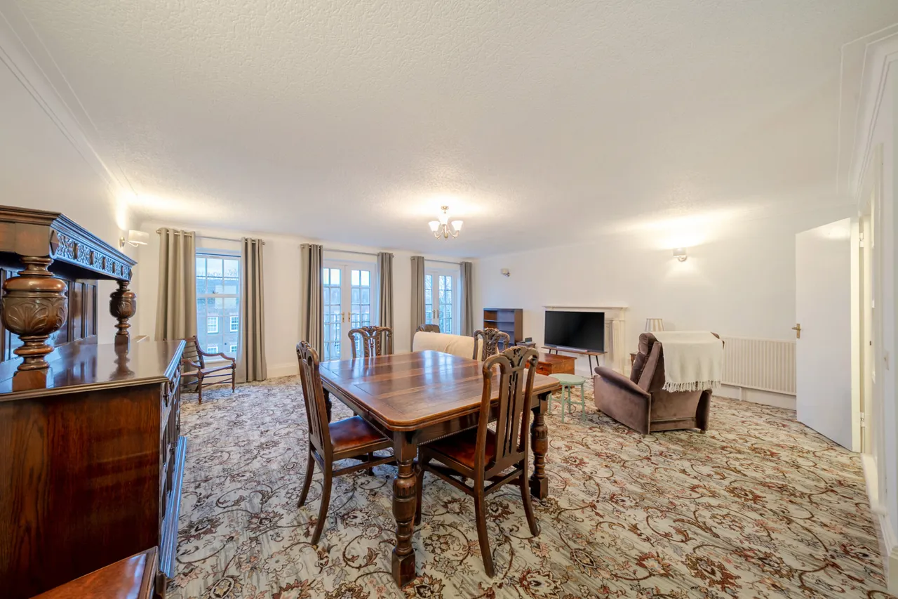 Ashurst Close, Northwood, HA6, photo 17