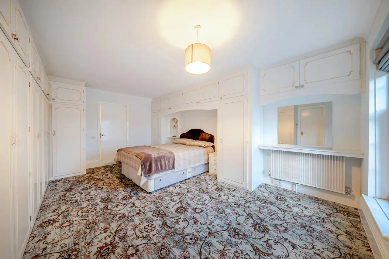 Ashurst Close, Northwood, HA6, photo 20