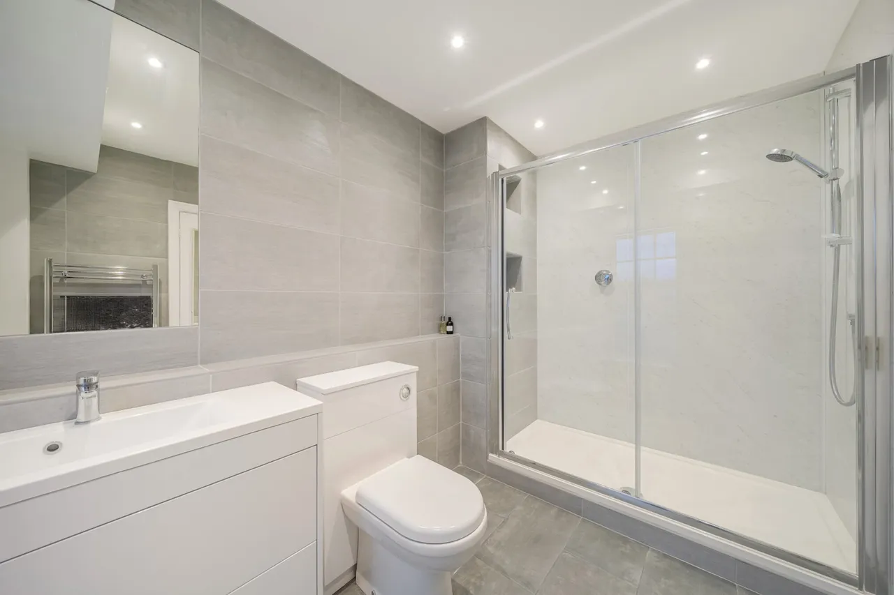 Ashurst Close, Northwood, HA6, photo 3