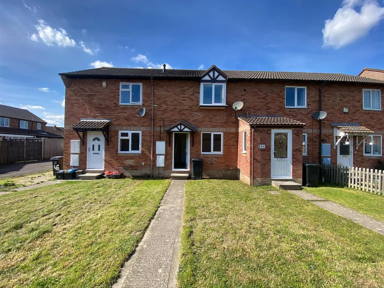 2 bed house to rent — Linley Close Bridgwater, Somerset TA6 4HL