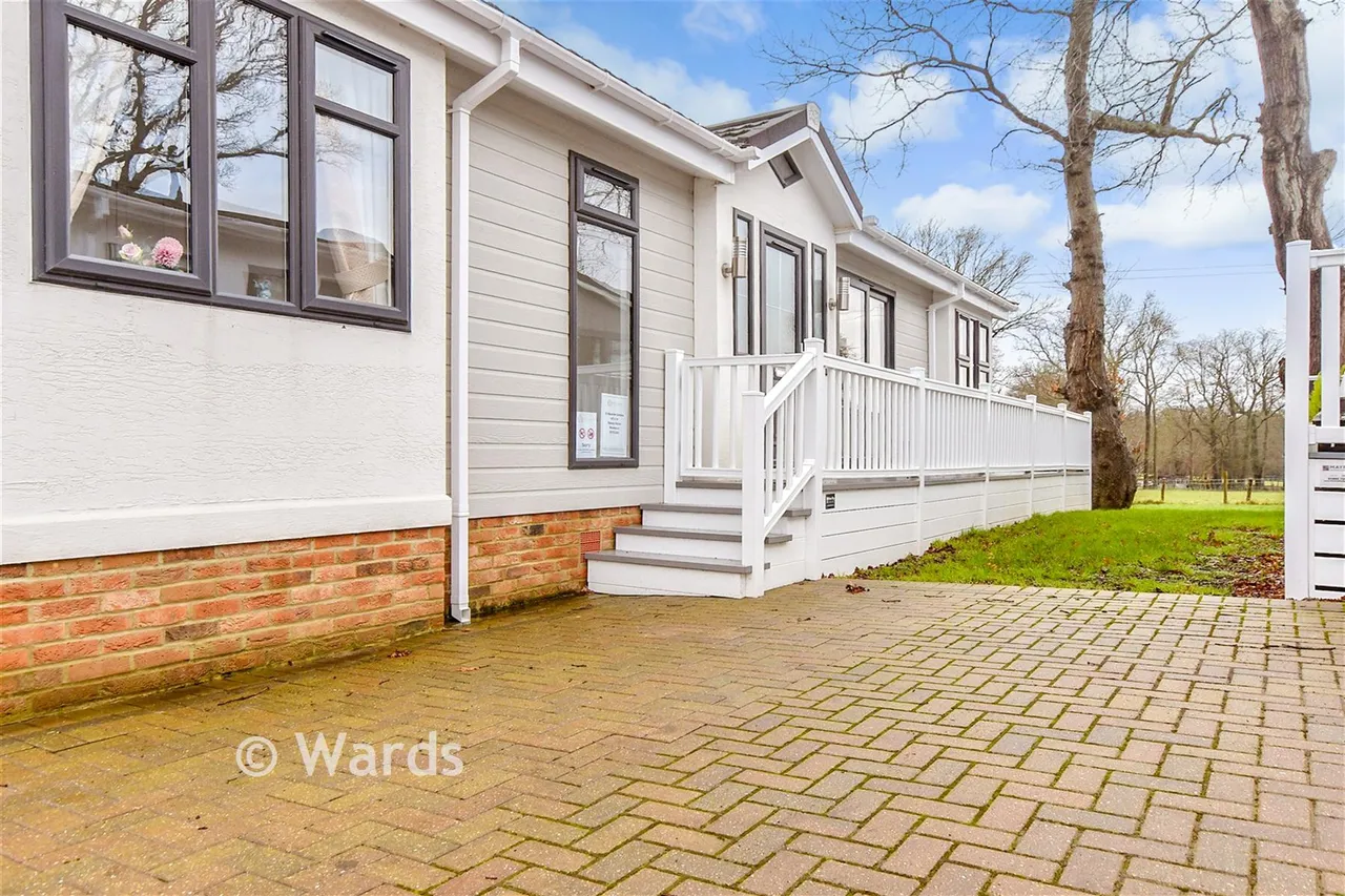 Meadow Gardens, Biddenden, TN27, photo 11