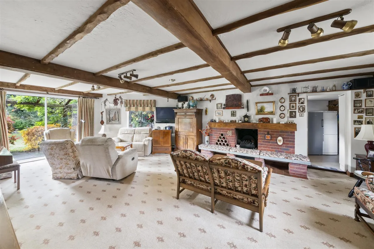 Highfield Drive, Ickenham, photo 17