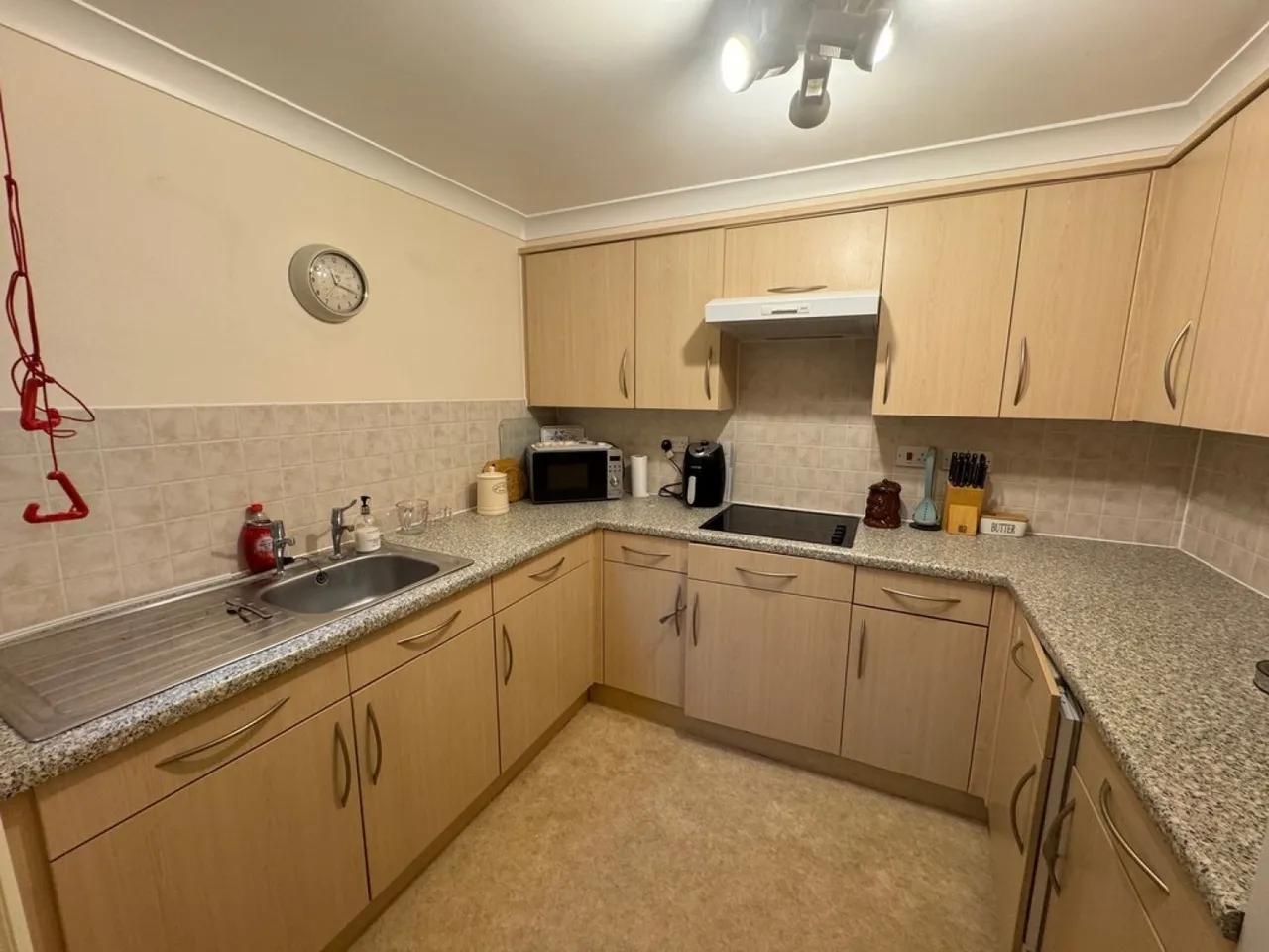 Cliff Lane, Holme Oaks Court, IP3, photo 4