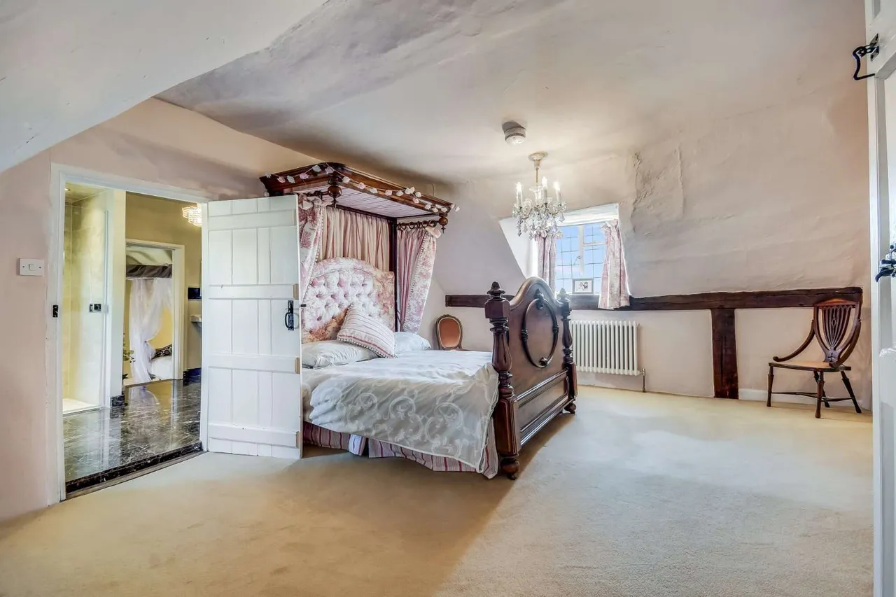 Barnston, Dunmow, Essex, CM6 3PR, photo 12