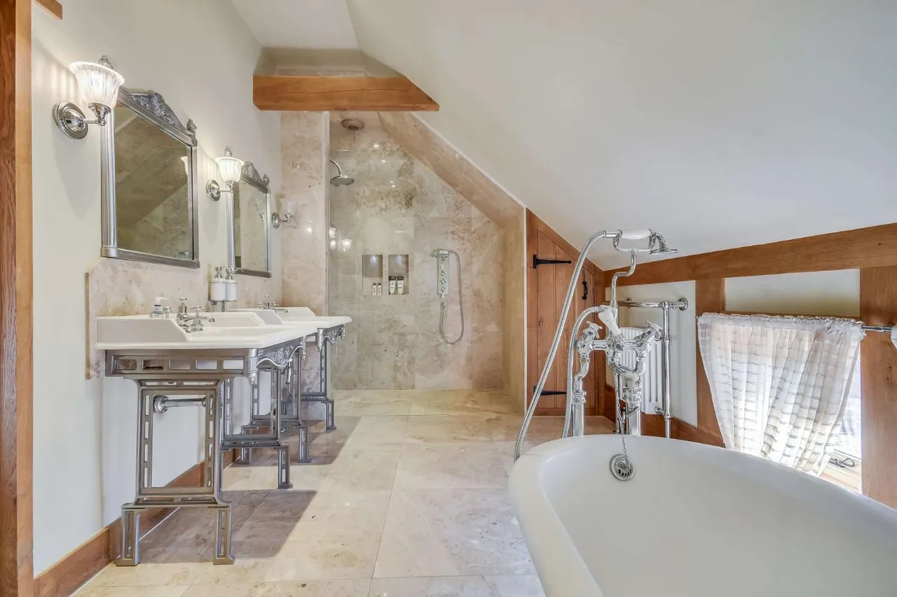 Barnston, Dunmow, Essex, CM6 3PR, photo 9