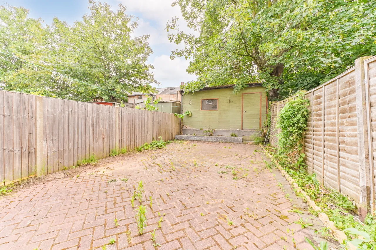 17 Sandringham Road, Thornton Heath, photo 6