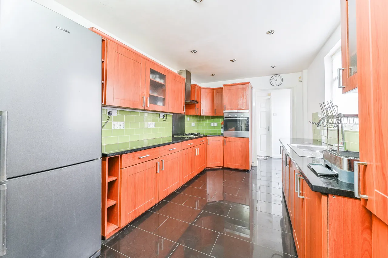 17 Sandringham Road, Thornton Heath, photo 5