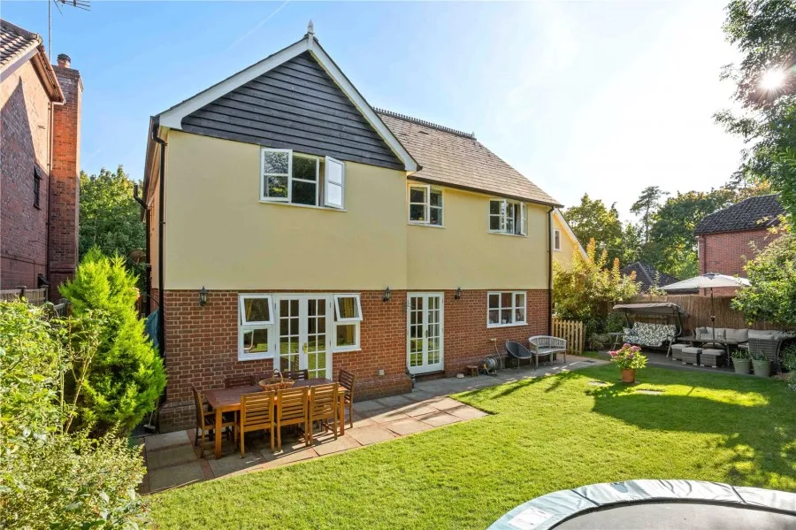 with 5 bedrooms in Sewards End, Nr Saffron Walden, CB10, photo 21