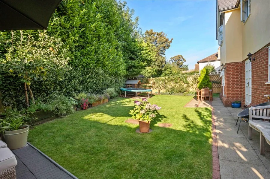 with 5 bedrooms in Sewards End, Nr Saffron Walden, CB10, photo 16