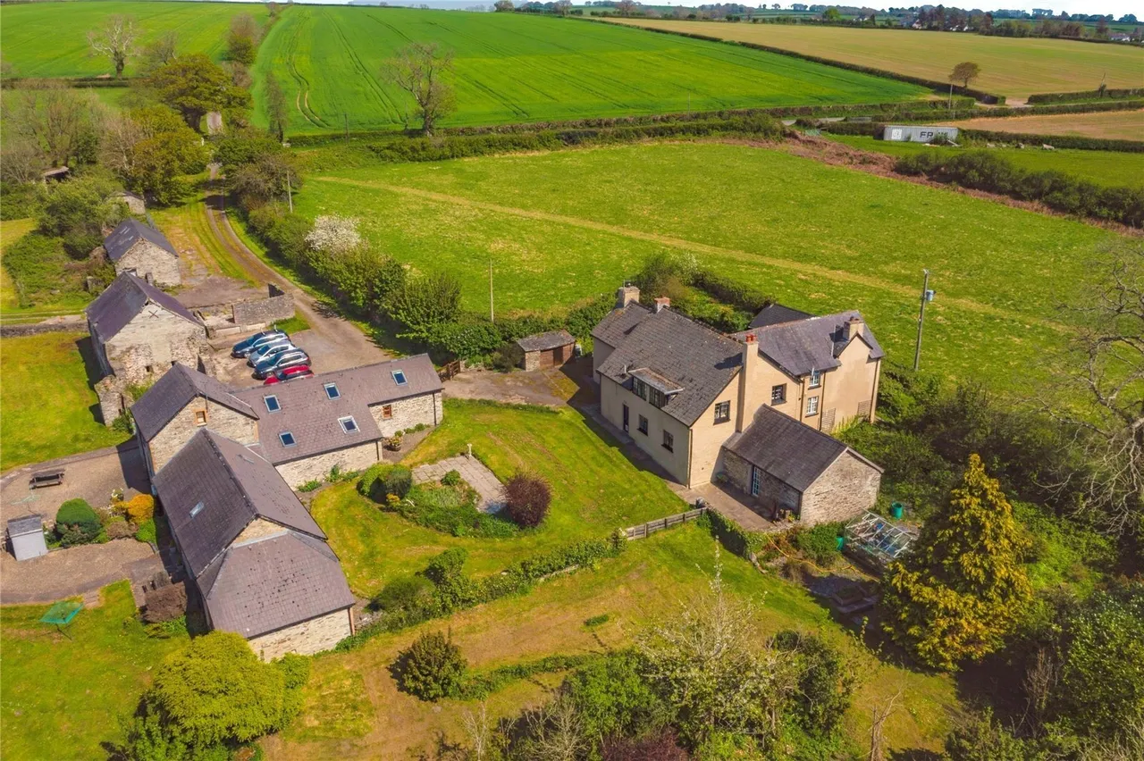 6 bed house for sale, Llangoedmor, Cardigan, SA43