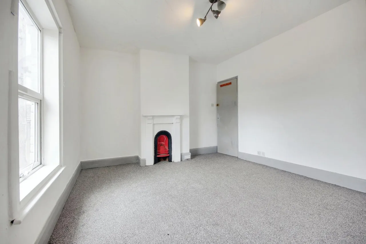 Barton Street, Barton, Gloucester, GL1, photo 8