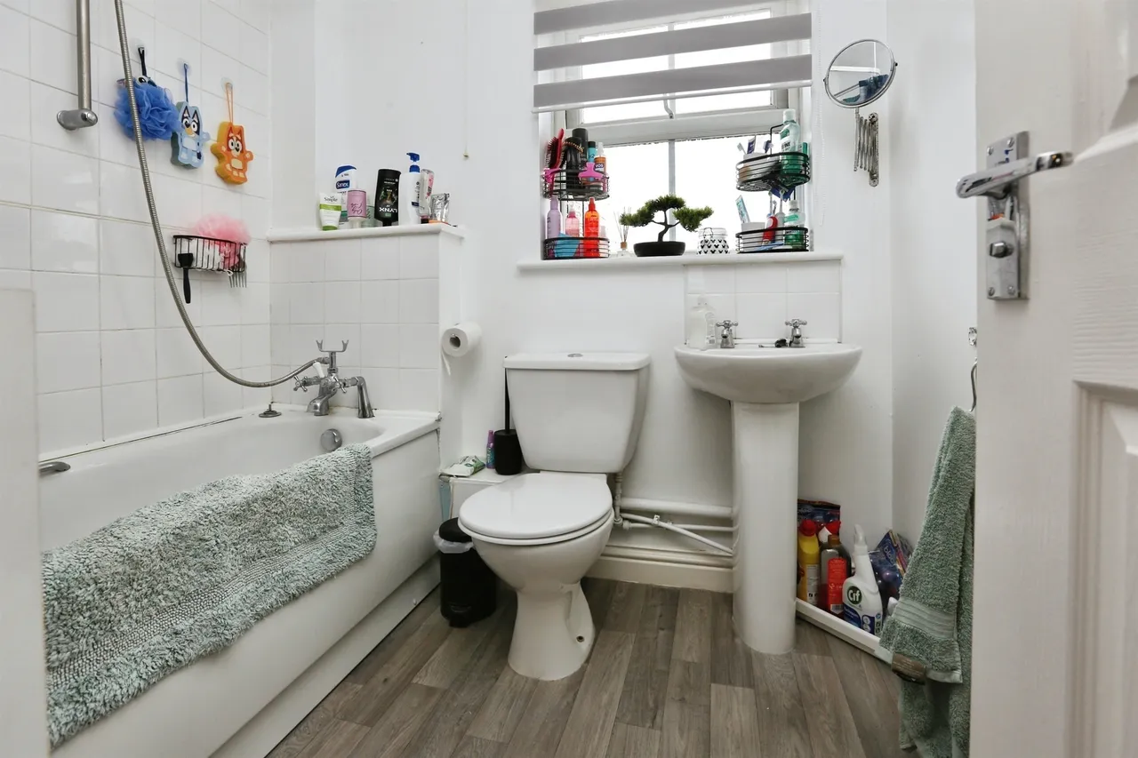 Lovelock Terrace, Gosport, photo 9