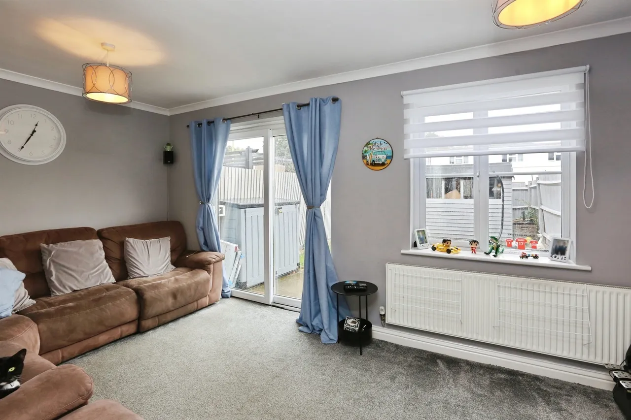 Lovelock Terrace, Gosport, photo 2
