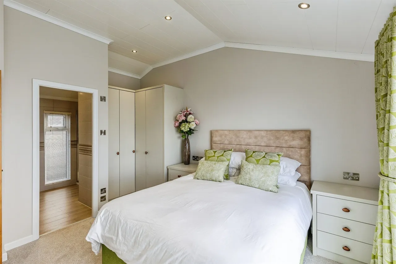 Coast Road, Walton Bay, BS21, photo 14