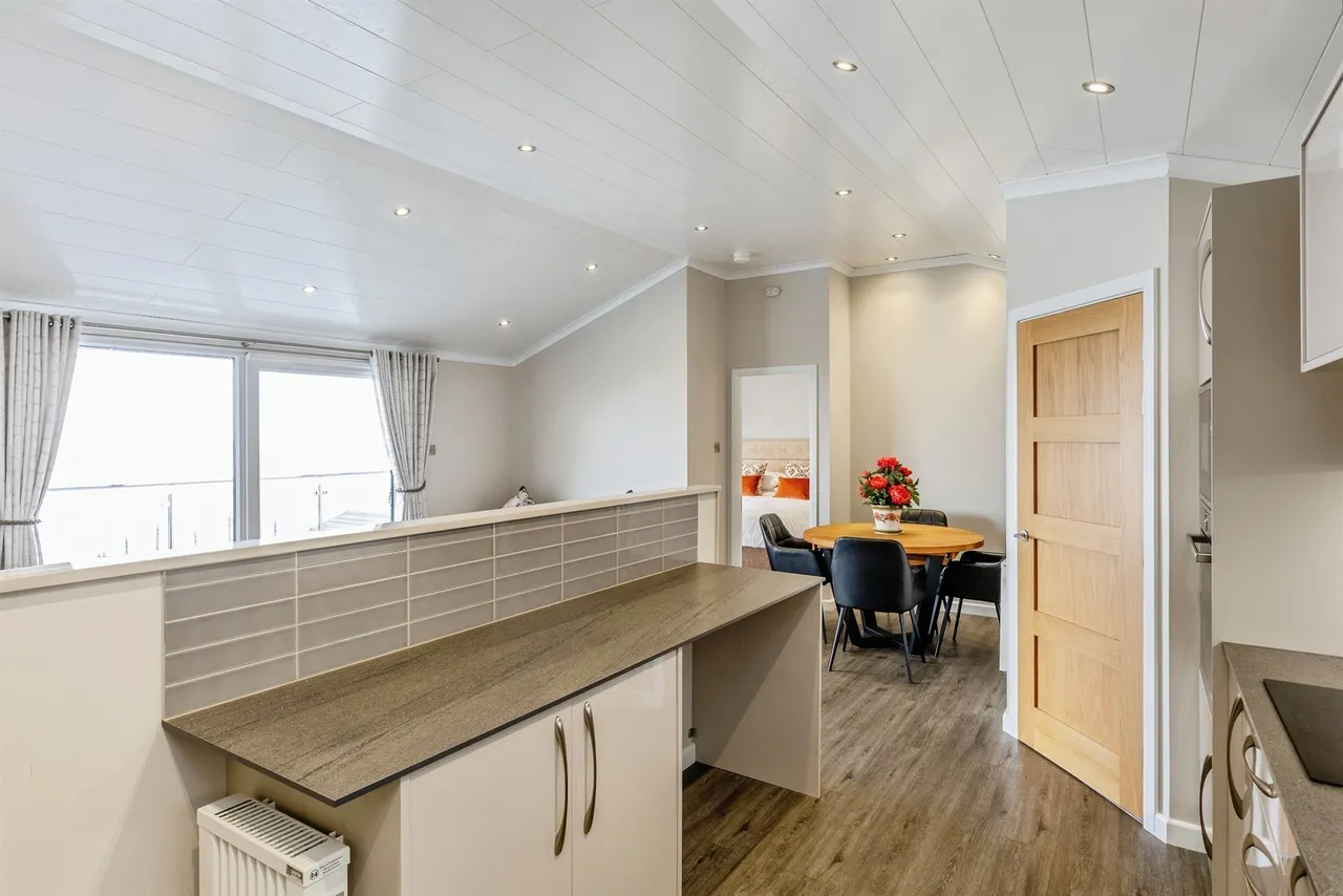 Coast Road, Walton Bay, BS21, photo 11