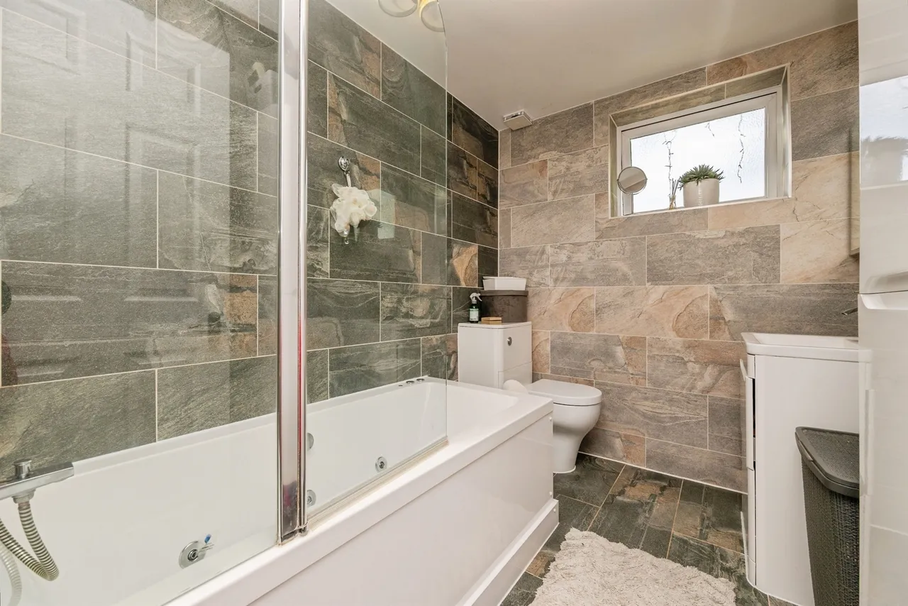 Martindale Close, Worcester, WR4, photo 13