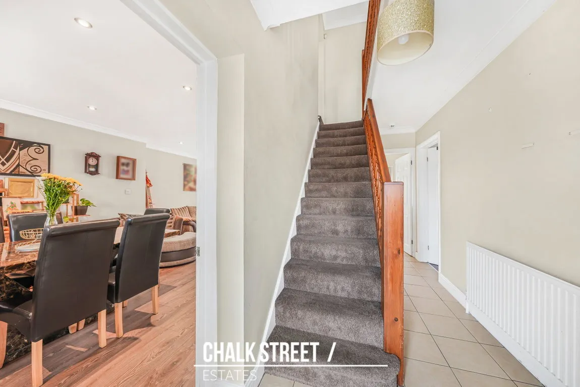 South End Road, Rainham, RM13, photo 10