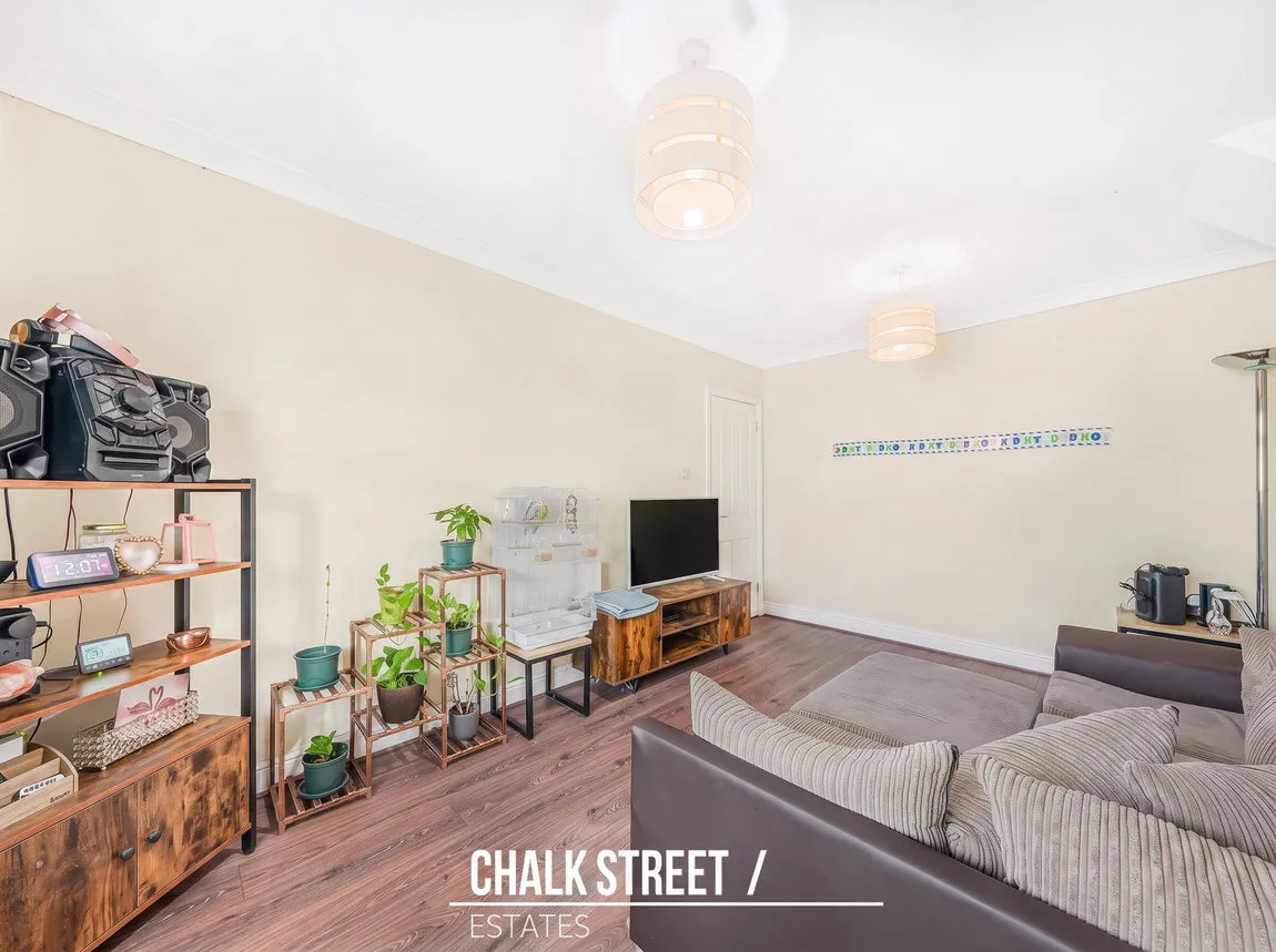South End Road, Rainham, RM13, photo 6