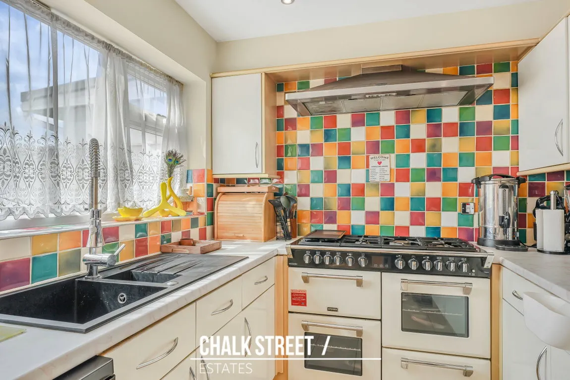 South End Road, Rainham, RM13, photo 9