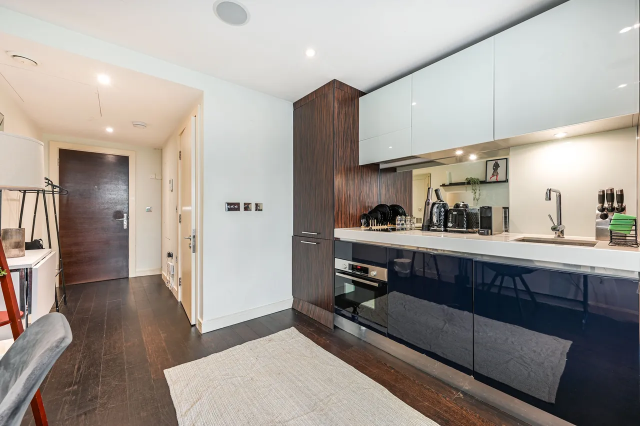 Apartment 6 Bramah House, 9 Gatliff Road, London, photo 7