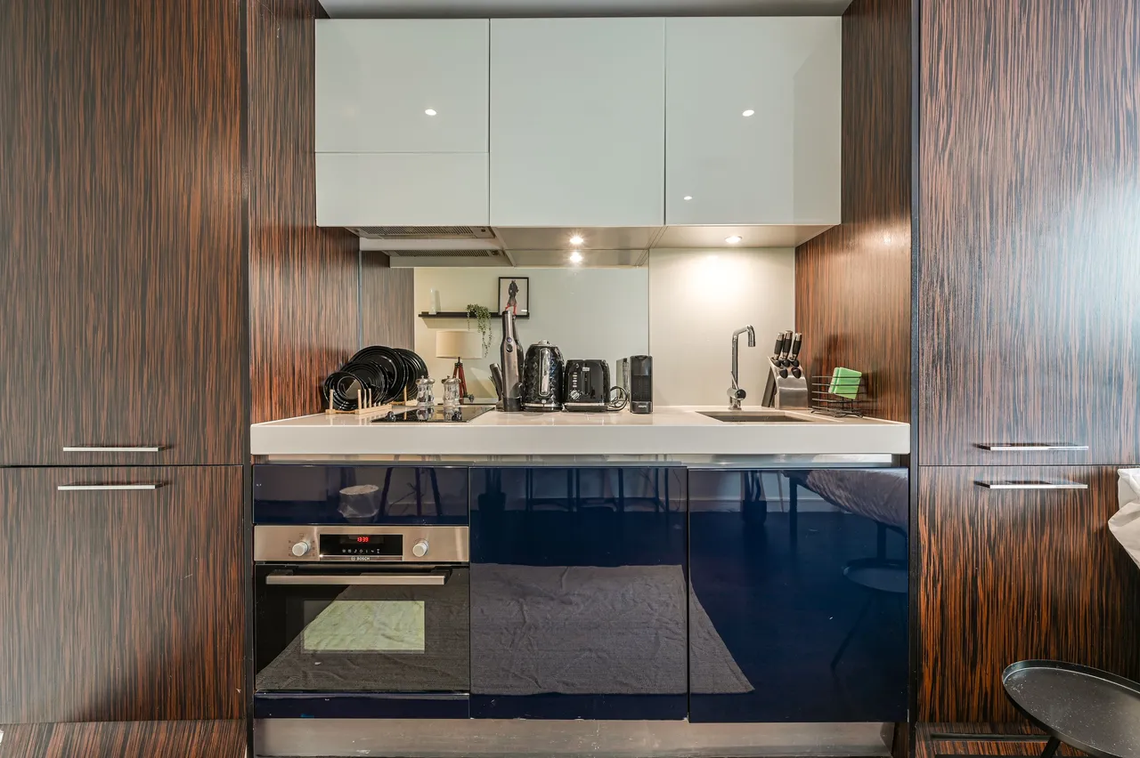 Apartment 6 Bramah House, 9 Gatliff Road, London, photo 3