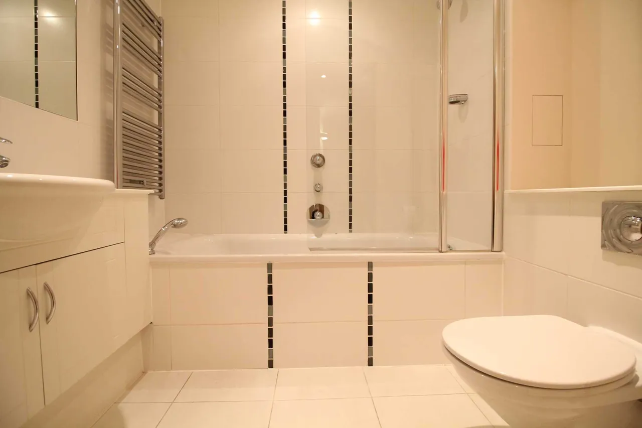 Adams Quarter, Tallow Rd, TW8 8ER, photo 8
