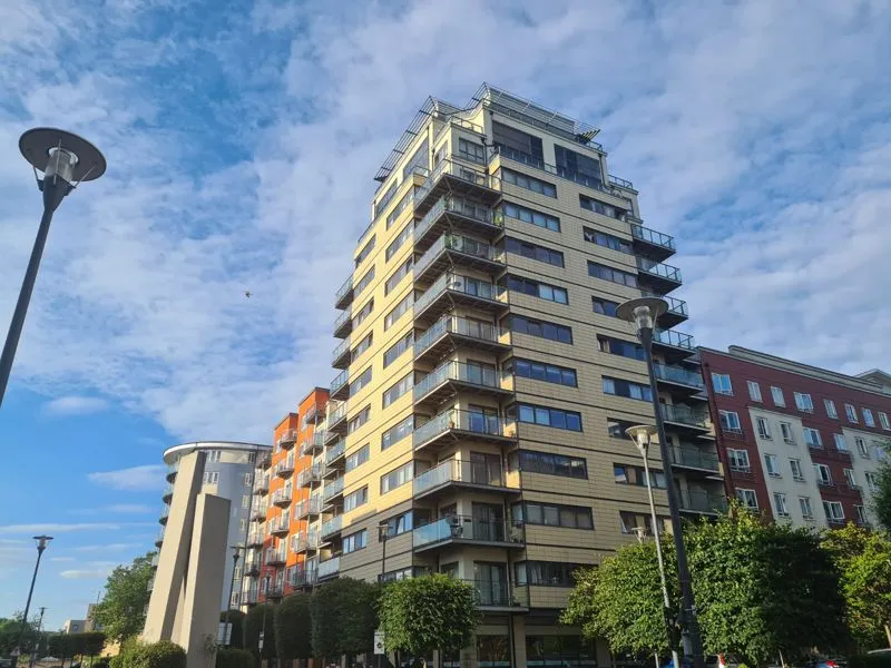 flat for sale — Heritage Avenue, London NW9 5FY
