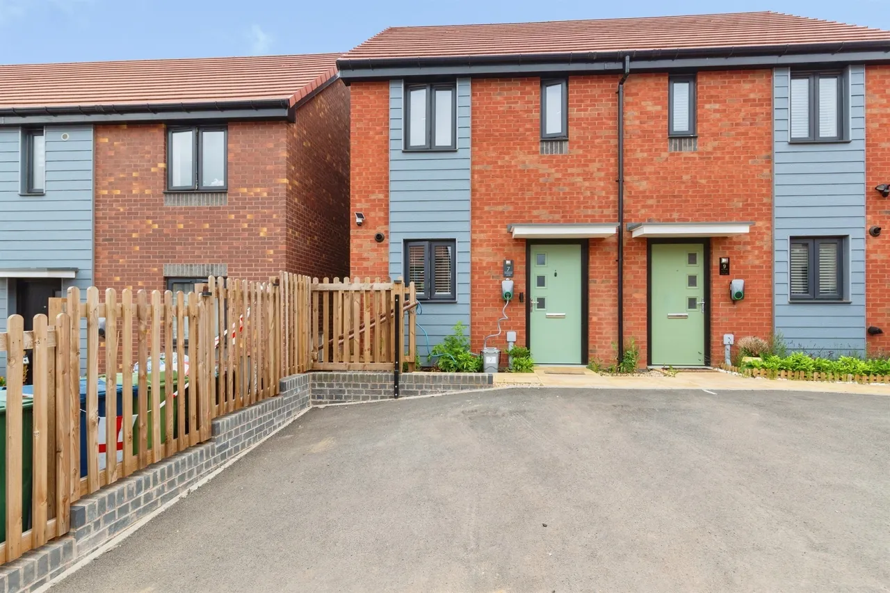 2 bed house for sale, Stokesay Lane, Stafford, ST16