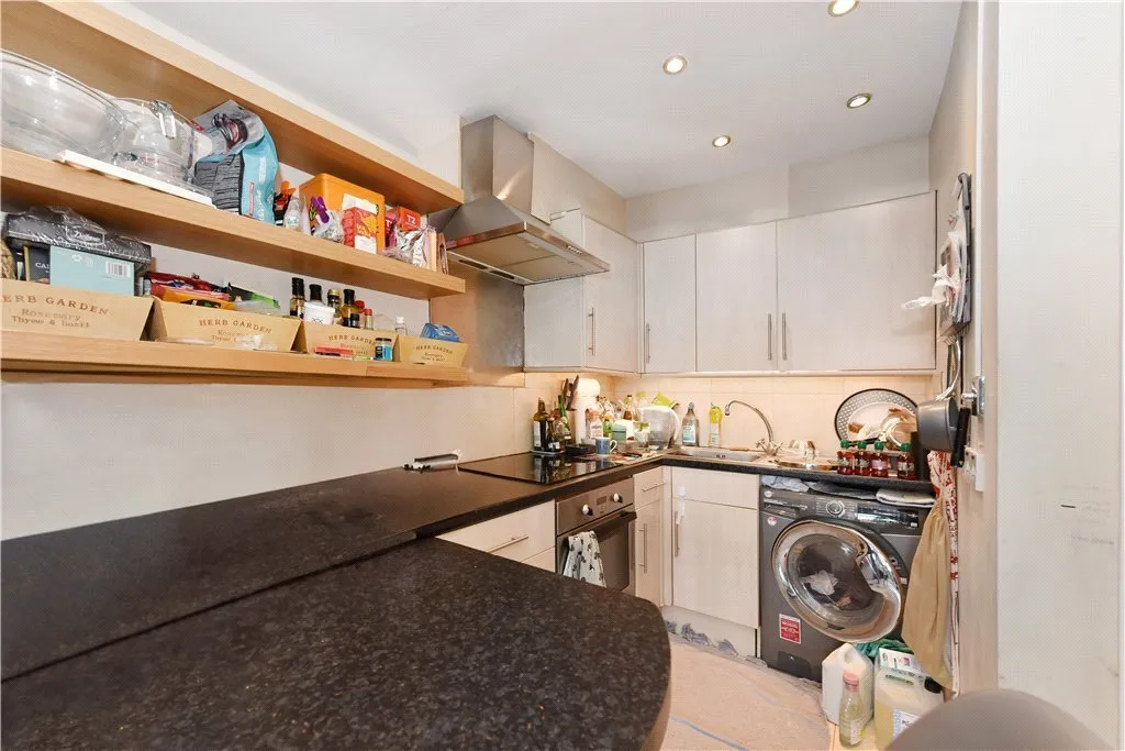 Cleveland Street, Fitzrovia, W1T, photo 7