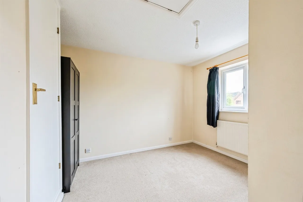 Collen Close, Chippenham, SN14, photo 6