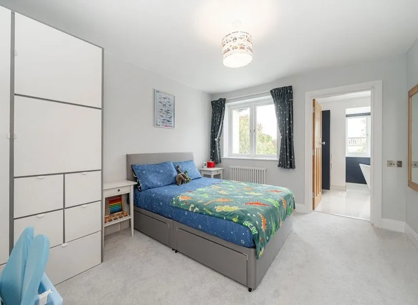 Carlisle Road, Hampton, TW12, photo 9