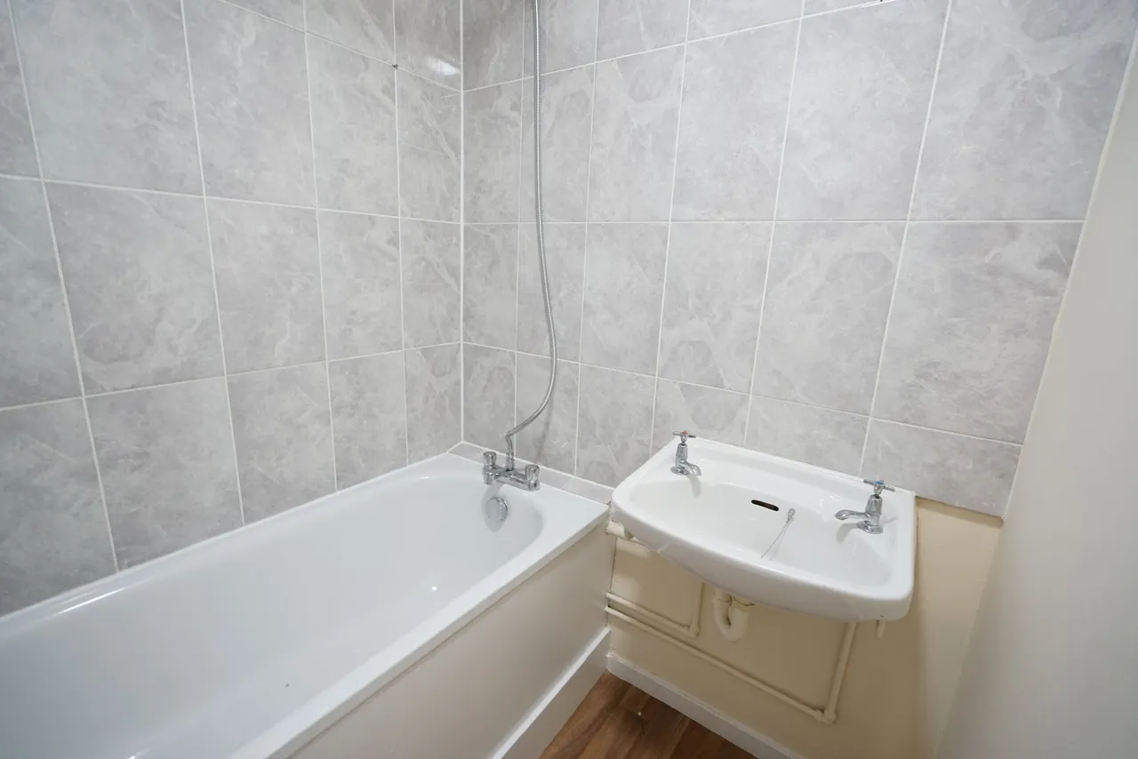 Gooderham House, Grays, Essex, RM16 4TW, photo 11