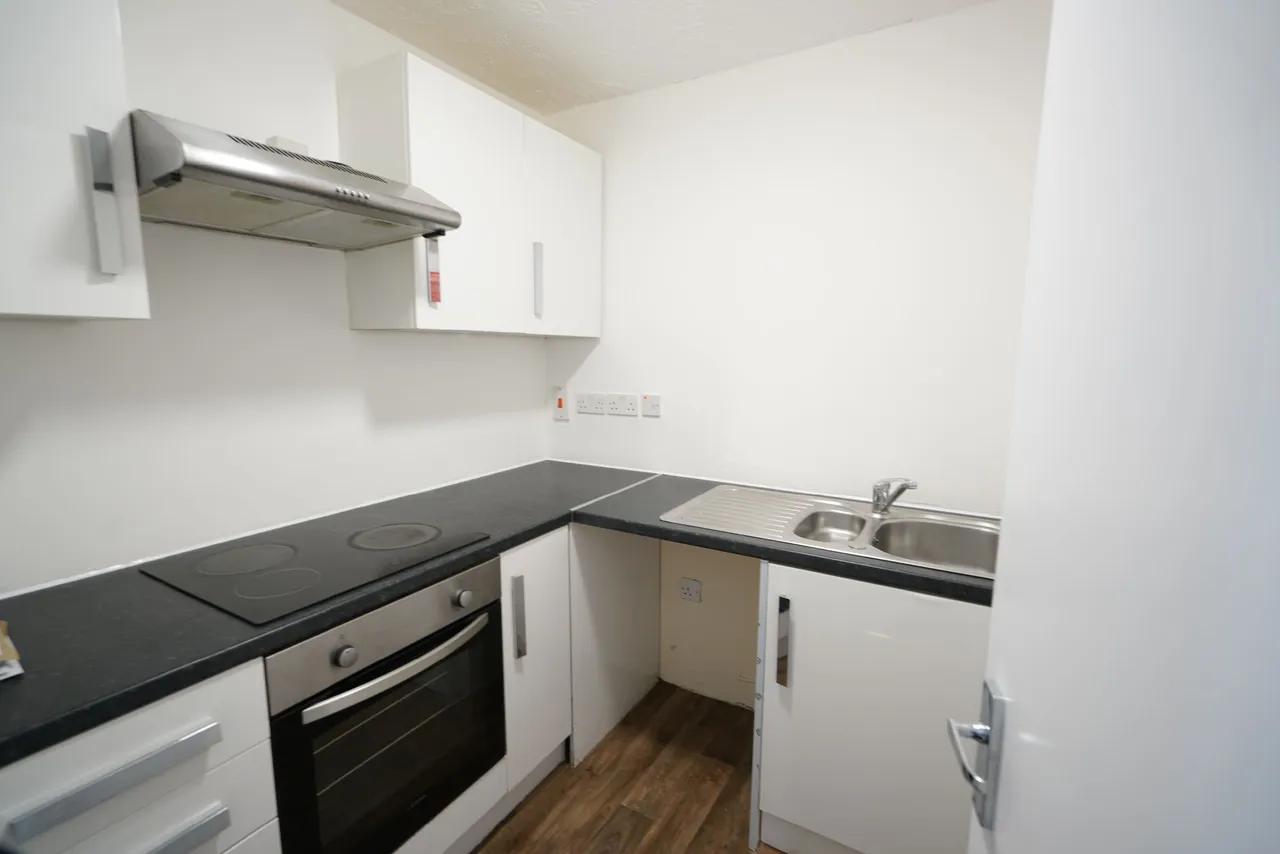 Gooderham House, Grays, Essex, RM16 4TW, photo 8