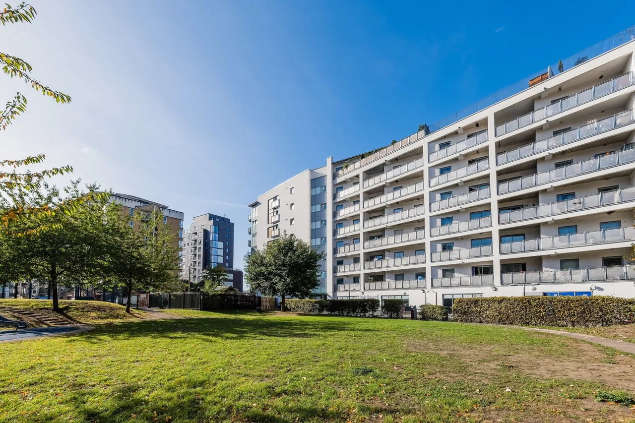 Newport Avenue, London, E14, photo 4