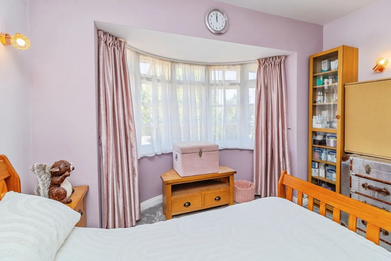 Buckingham Road, Bletchley, Milton Keynes, Buckinghamshire, MK3, photo 15