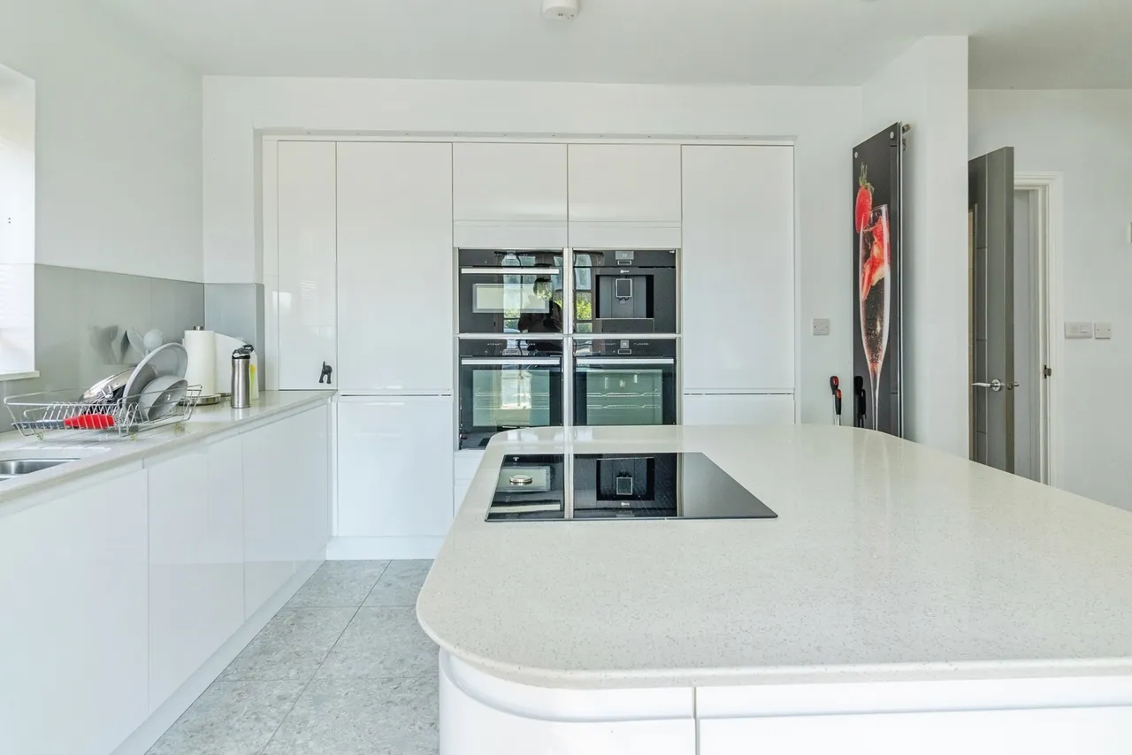 Buckingham Road, Bletchley, Milton Keynes, Buckinghamshire, MK3, photo 5