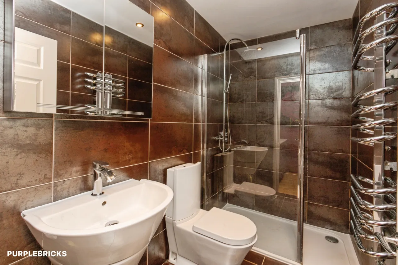 London Road, Camberley, GU15, photo 16