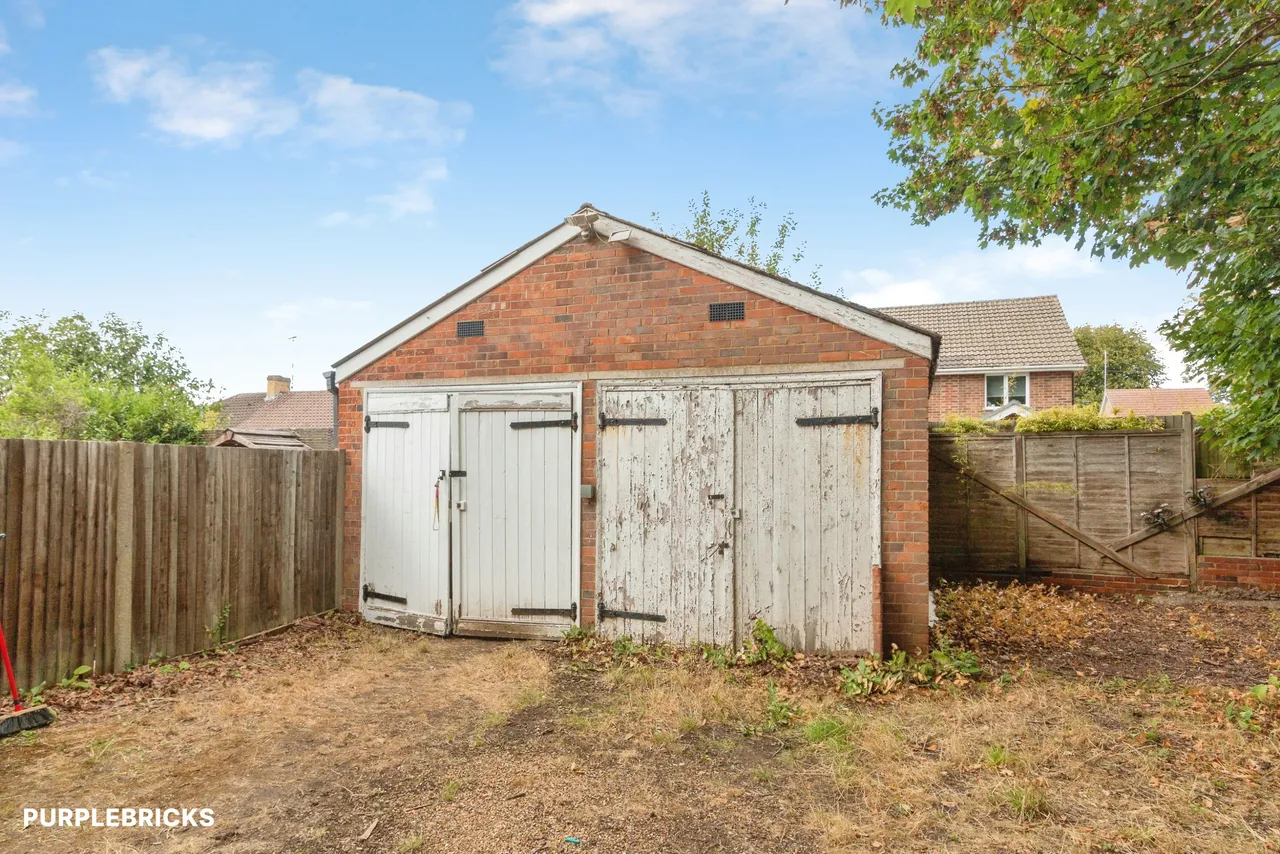 London Road, Camberley, GU15, photo 33
