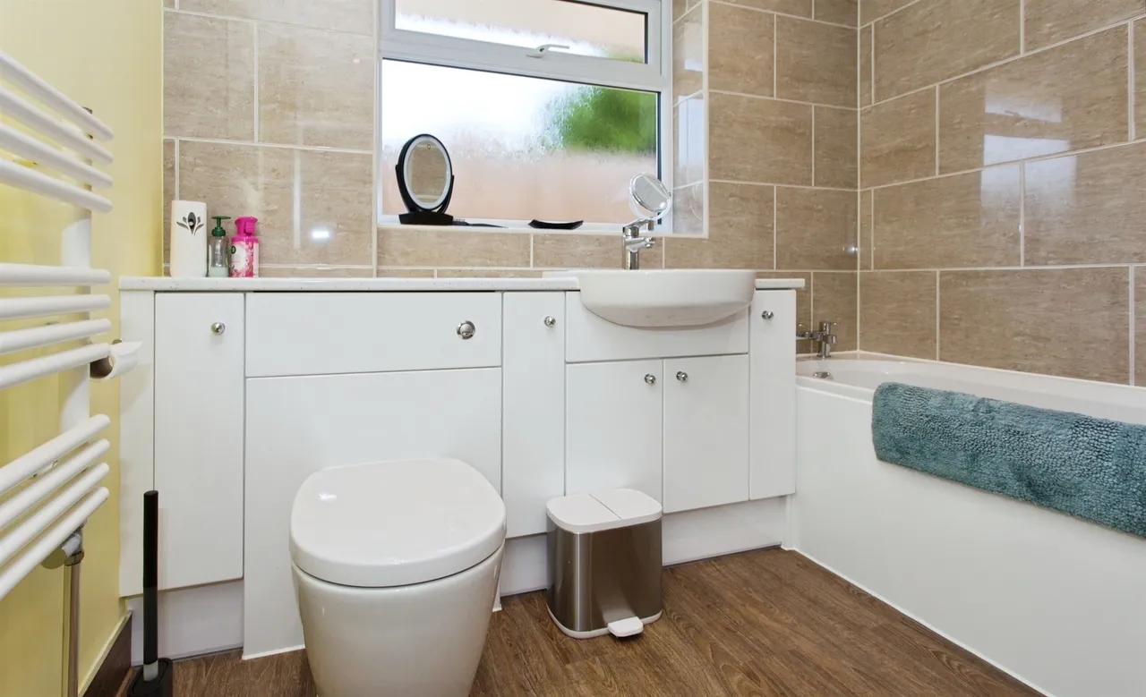 Prentice Close, Longstanton, Cambridge, photo 11