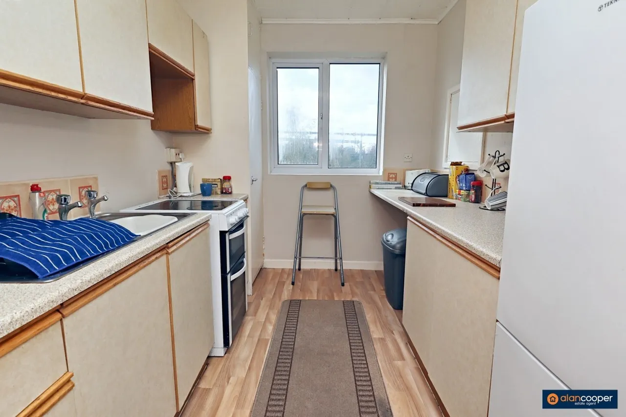Oaston Road, Nuneaton, CV11, photo 4