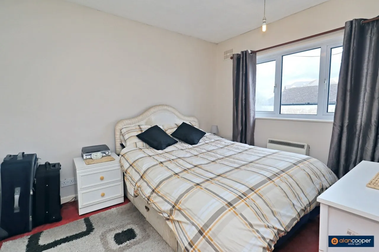 Oaston Road, Nuneaton, CV11, photo 5