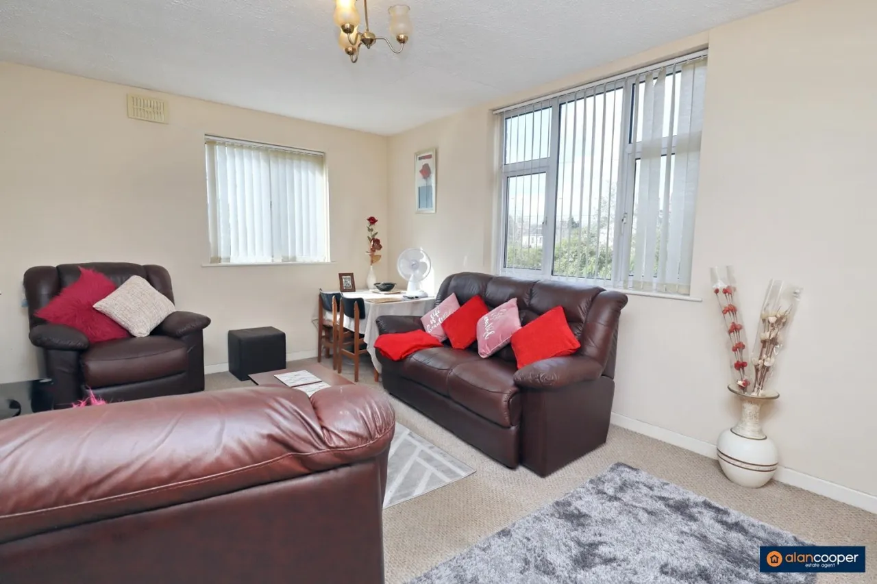 Oaston Road, Nuneaton, CV11, photo 2