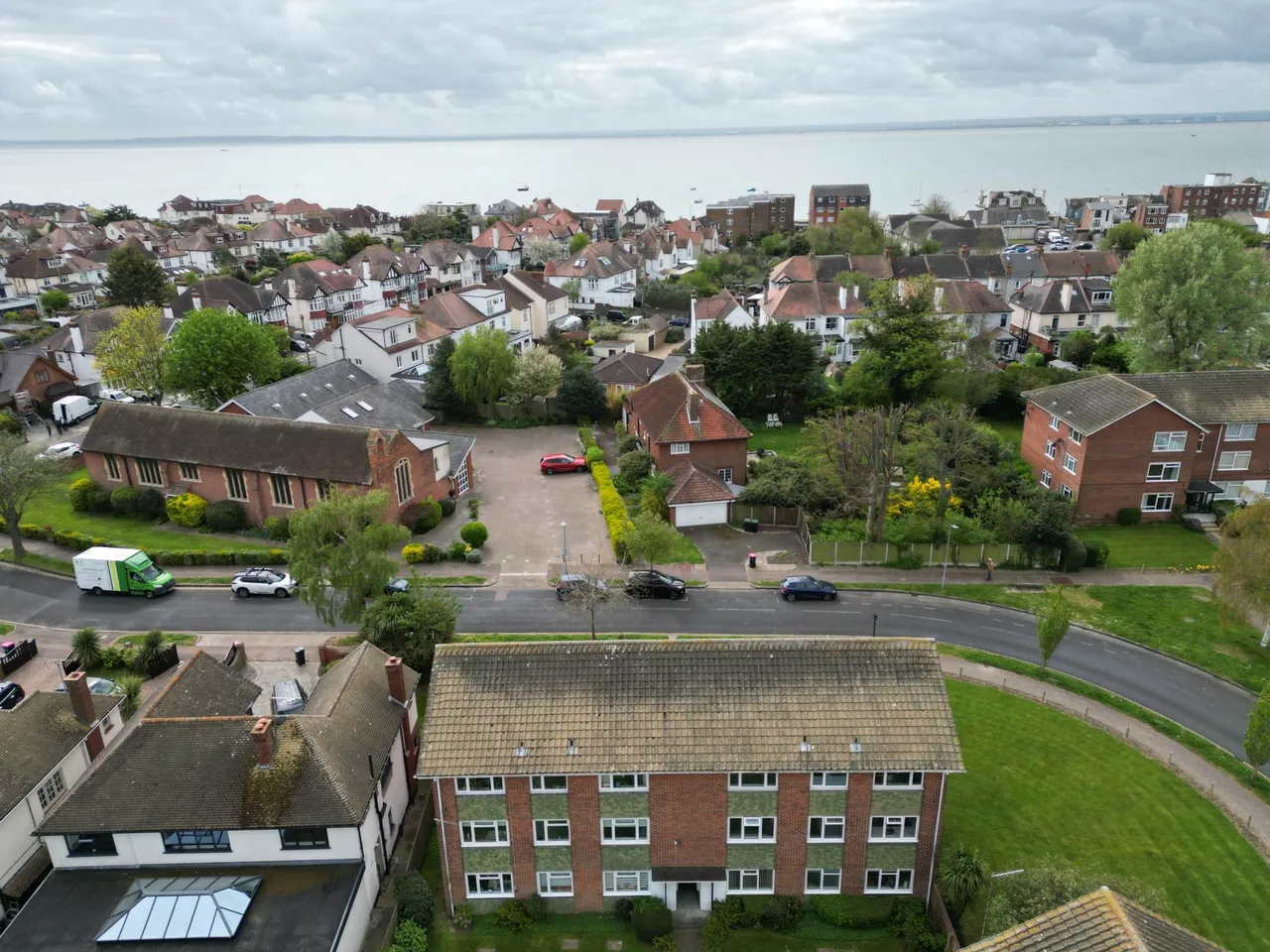 Colbert Avenue, Thorpe Bay, SS1 3BW, photo 2